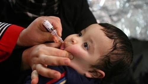   التطعيم ضد مرض شلل الأطفال بالمنوفية بـ «سولك»