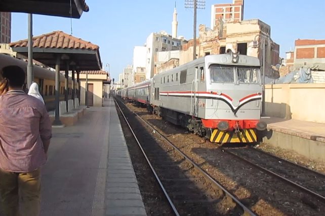   إلغاء إجازات قيادات السكة الحديد لمتابعة حركة القطارات فى العيد