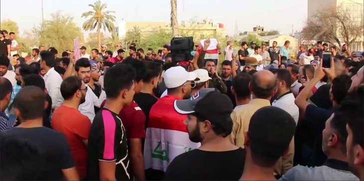   الشرطة العراقية: محتجون يتجمعون عند المدخل الرئيسي لحقل الزبير النفطي