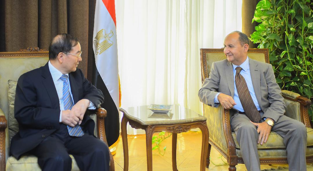   نصار يبحث مع السفير الصينى بالقاهرة تعزيز العلاقات التجارية والاستثمارية بين البلدين