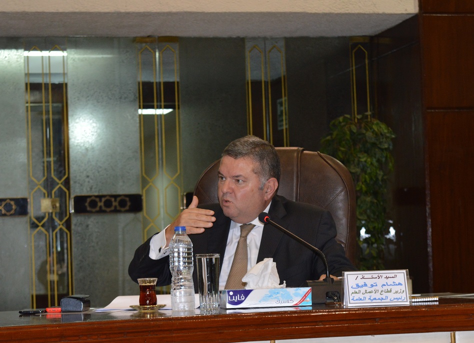   وزير قطاع الأعمال العام يطرح 32.25% من أسهم «مصر للإسكان والتعمير» بالبورصة