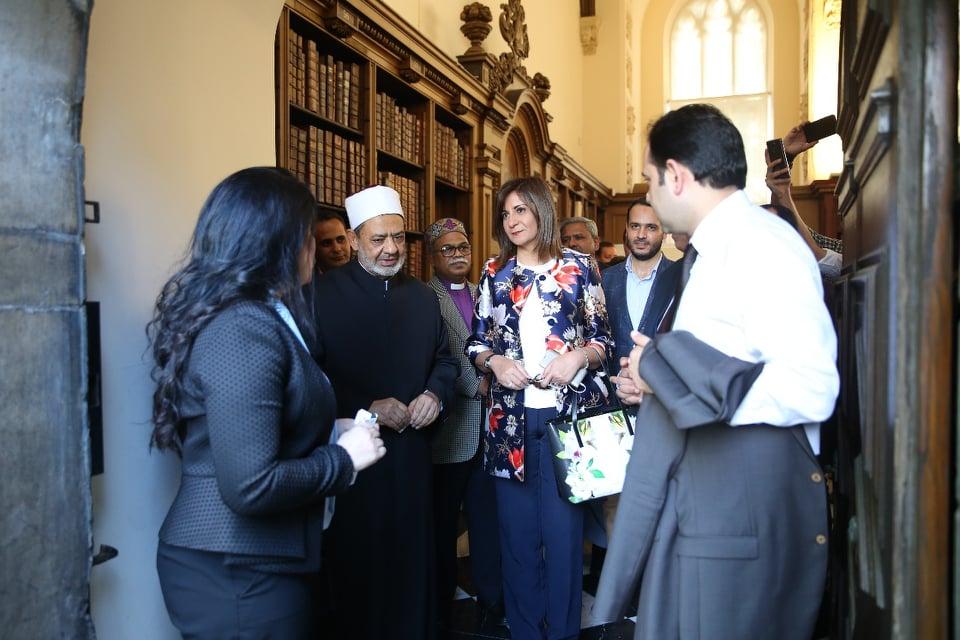   وزيرة الهجرة وشيخ الأزهر يلتقيان توني بلير خلال فعاليات «منتدى شباب صناع السلام»