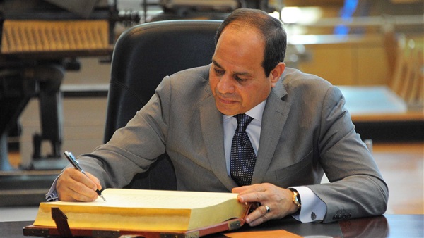   الرئيس السيسى يصدر قرارًا بإنشاء «مؤسسة الجامعات الكندية فى مصر» بالعاصمة الإدارية