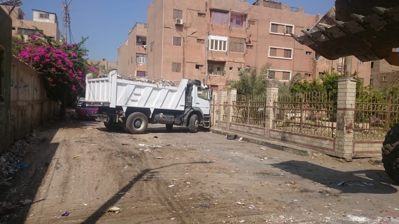   صور|| 160 طن مخلفات وقمامة تم رفعها من شوارع وميادين مدينة بني سويف 
