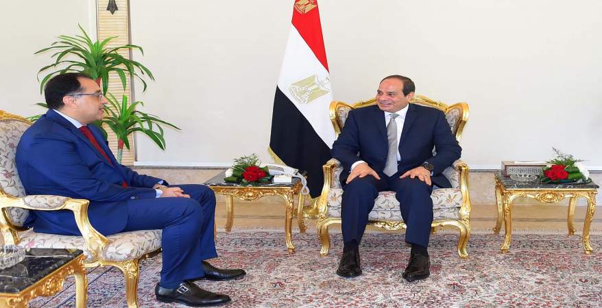   رئيس الوزراء يهنئ الرئيس السيسى بعيد الأضحى