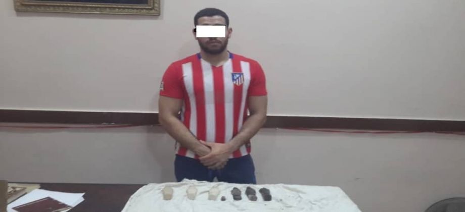   القبض على طالب بحوزته 35 قطعة آثار في أسيوط