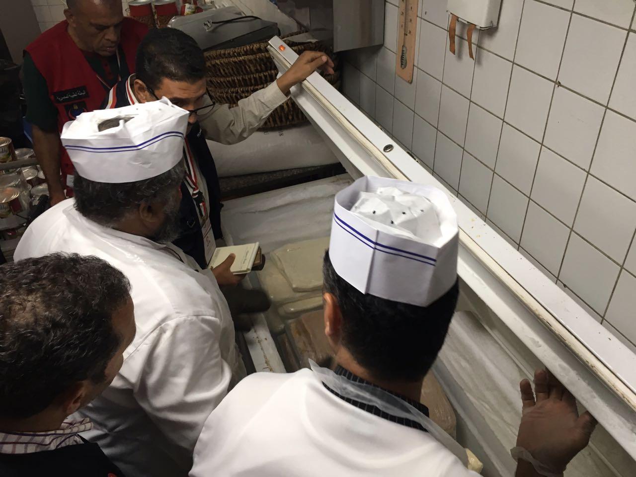   إصابة ١١٨ حاجاً مصريًا بنزلات معوية وإغلاق مطبخ أحد فنادق مكة