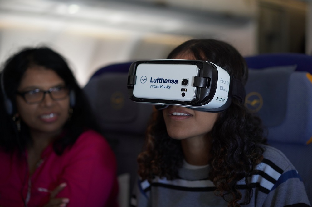   لوفتهانزا توفر تجربة واقع افتراضي مذهلة للمسافرين على متن طائراتها