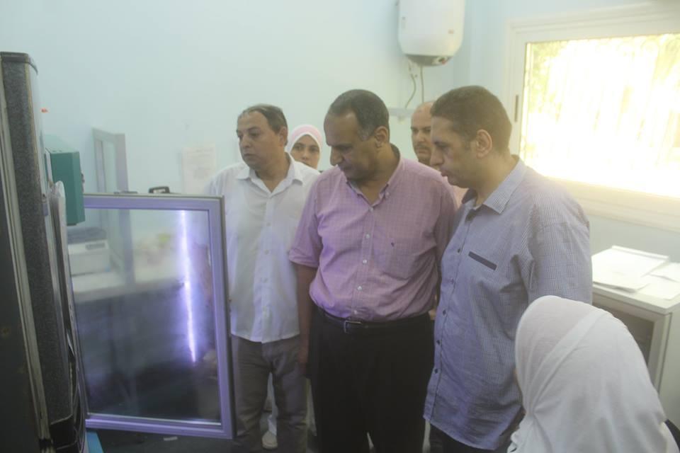   بالصور| مساعد محافظ كفر الشيخ يقوم بزيارة مفاجئة لمستشفى دسوق‏