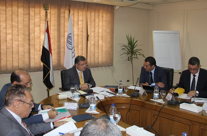   وزير قطاع الأعمال العام: دراسة إنشاء محطة طاقة شمسية لتوليد الكهرباء بشركة مصر للألومنيوم