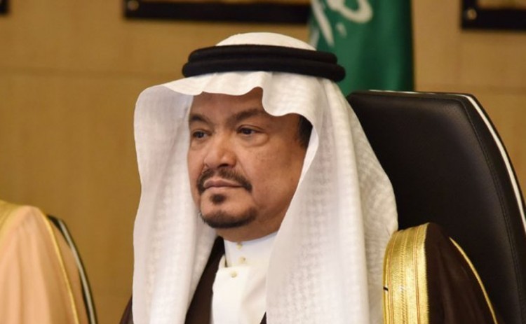   وزير الحج السعودي يهدي مفتي مصر قطعة من كسوة الكعبة المشرفة