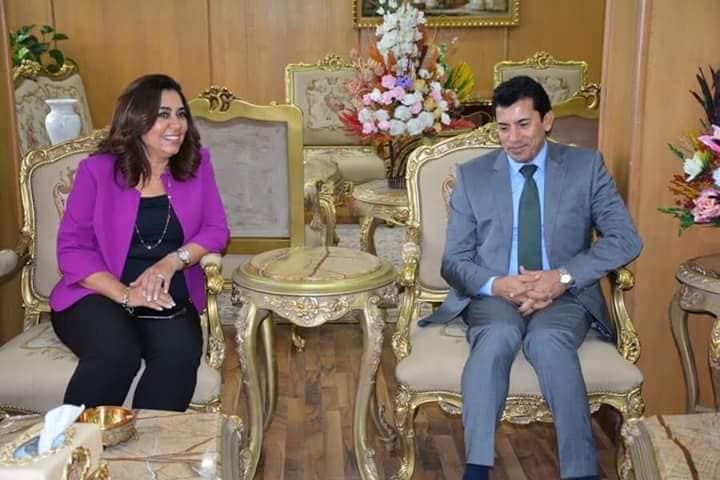 صور|| وزير الشباب يلتقي محافظ دمياط ويؤكد اهتمام السيسي بدور مصر الريادي