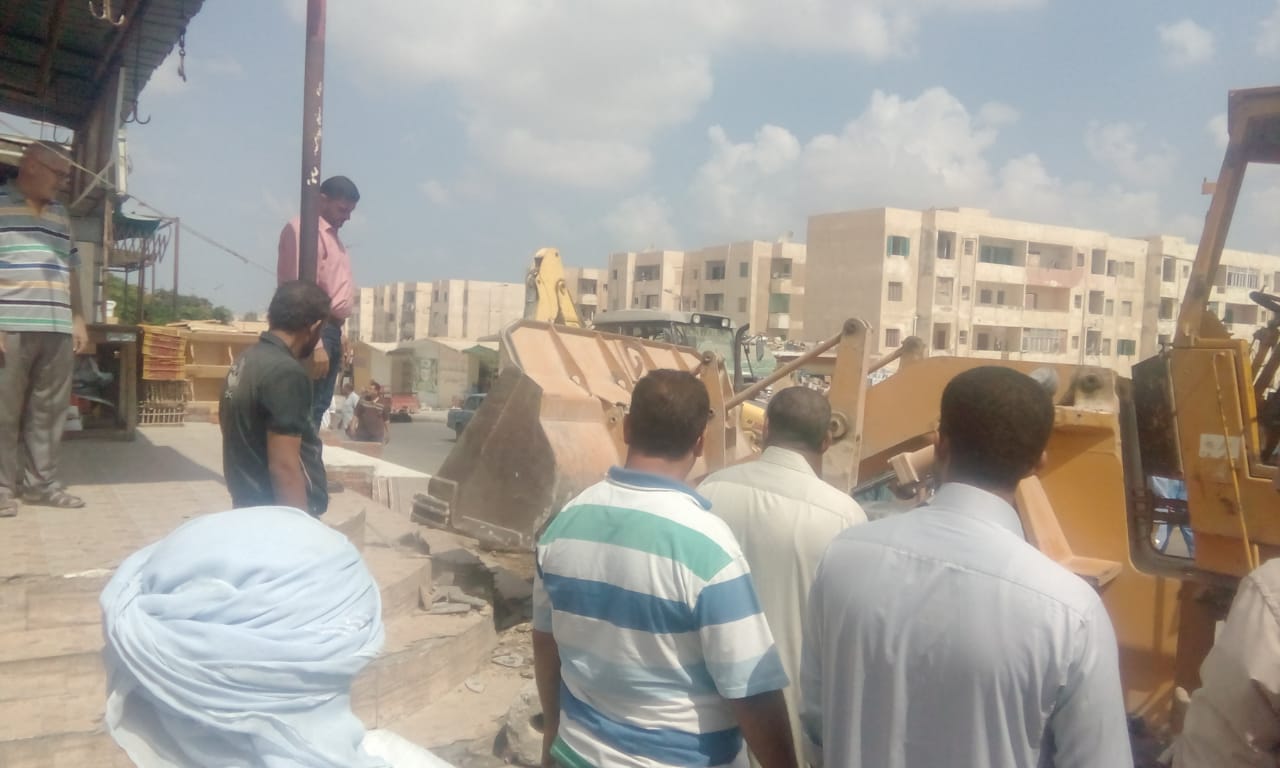   بالصور| حملات لإزالة مخالفات البناء فى القاهرة الجديدة وبرج العرب الجديدة