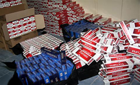   إحباط تهريب 2 مليون علبة سجائر غير مصرح بتداولها فى رسالة «رولات ورق»