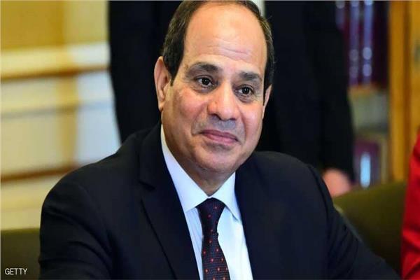   الرئيس السيسي ينيب وزير الدفاع لوضع إكليل زهور على ضريح الزعيم جمال عبدالناصر