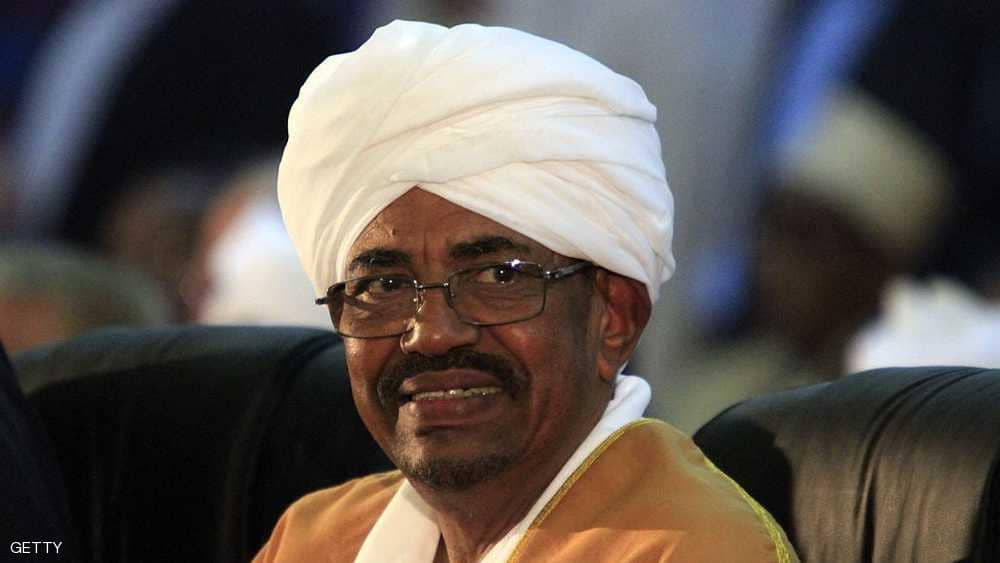   عمر البشير يعلن حل الحكومة في السودان