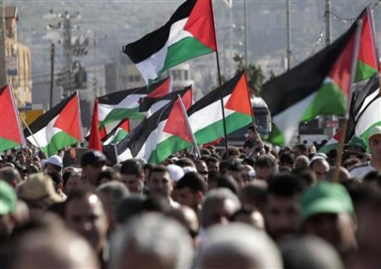   اليوم.. الآلاف ينظمون تظاهرات عارمة بفلسطين للتنديد بالاحتلال الإسرائيلي