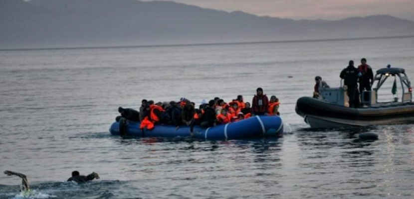   غرق قارب يقل لاجئين سوريين وإنقاذ معظم ركابه