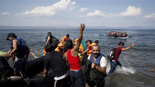   قبرص تنتشل 35 مهاجرا سوريا قبالة سواحلها