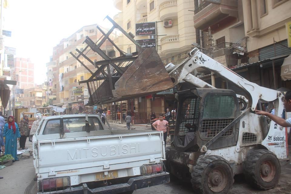   إزالة 366 حالة تعدي وإشغالات في شوارع مدينة الفشن