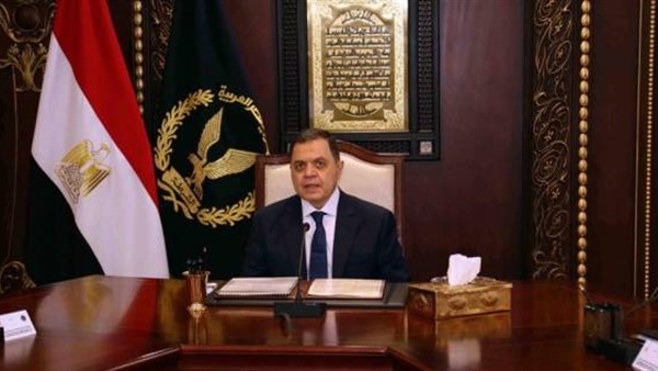   وزير الداخلية يهنىء الرئيس السيسى وقيادات الدولة بمناسبة حلول العام الهجرى الجديد