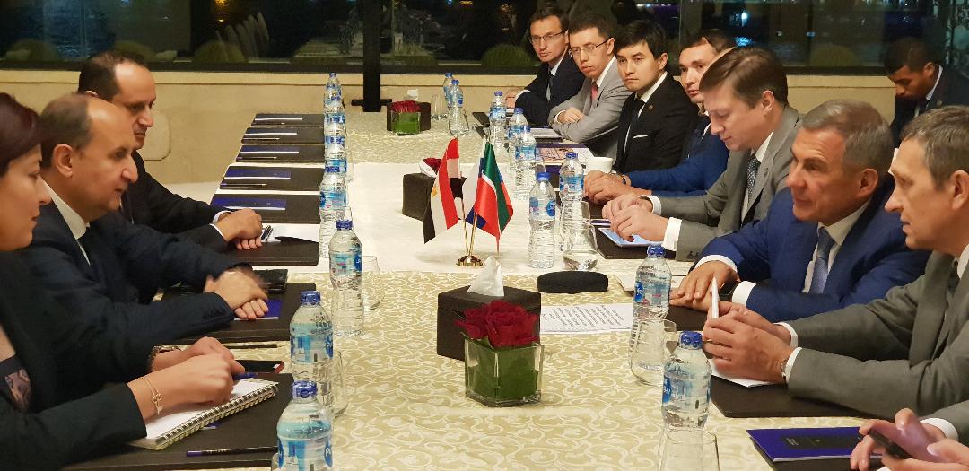   جلسة مباحثات موسعة لرئيس تتارستان ووزير الصناعة لبحث مستقبل التعاون