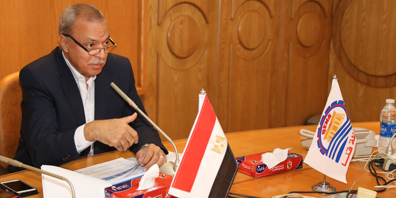   محافظ قنا يناقش الموقف التنفيذى للمشروعات الممولة من خلال برنامج التنمية المحلية لتنمية صعيد مصر