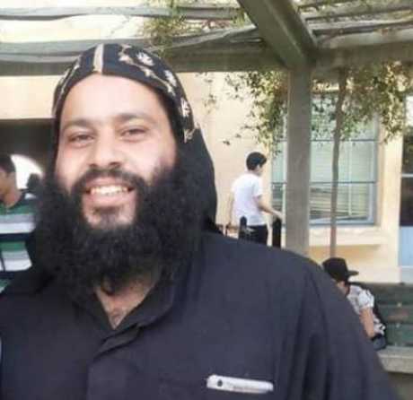   « النديم» أحد رؤوس حراب الإخوان الإرهابية يواصل ادعاءاته بشأن الراهب المشلوح إشعياء المقارى   