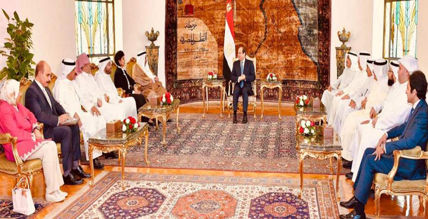   المتحدث الرسمي: الرئيس السيسى يلتقى رؤساء تحرير كبري الصحف الكويتية  