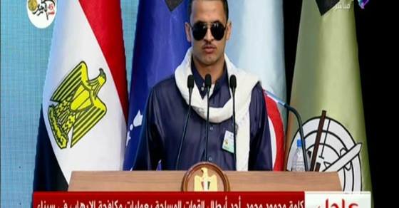   أحد أبطال القوات المسلحة: «فقدت بصري خلال مكافحة الإرهاب .. وأشعر بالفخر كونى جنديًّا مصريًّا»