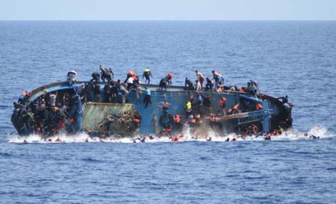   إسبانيا: مصرع 3 مهاجرين وفقدان 17 آخرين في البحر المتوسط