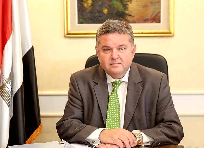   وزير قطاع الأعمال العام يبحث مشروعات التوسع لشركة سيناء للمنجنيز