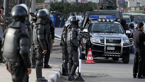 «الداخلية» تكثف جهودها لضبط باقي العناصر المتورطة في هجوم المنيا