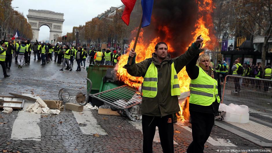   شاهد | «جبهة باريس» تنذر بـ«خريف أوروبي»
