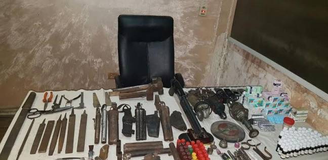   ضبط ورشة لتصنيع الأسلحة بإحدى قرى كفر الشيخ 