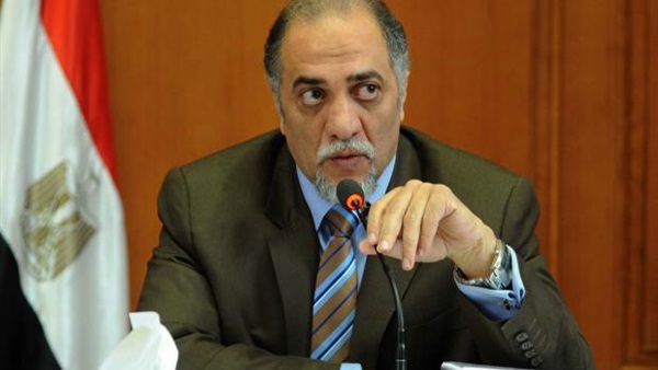   عبد الهادى القصبى يتقدم بطلب رسمى بالتعديلات الدستورية لرئيس البرلمان