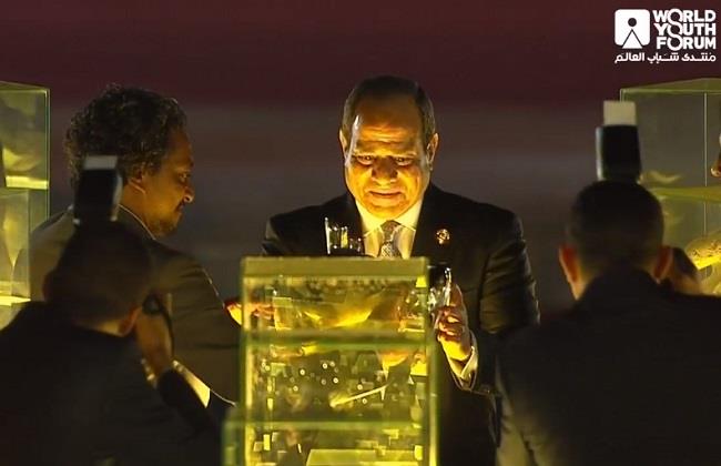   الرئيس السيسي يفتتح النصب التذكاري لإحياء الإنسانية على هامش فعاليات منتدى شباب العالم
