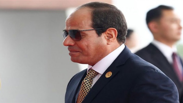   الرئيس السيسي يستقبل نظيره السوداني بمطار شرم الشيخ