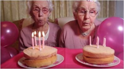   توأم بريطاني يحتفلان بعيد ميلادهها الـ102