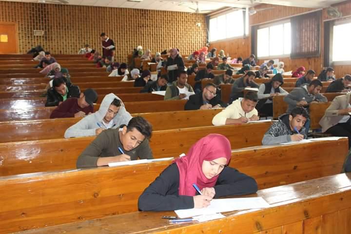   8 كليات بجامعة المنيا تبدء امتحانات الفصل الدراسي الأول