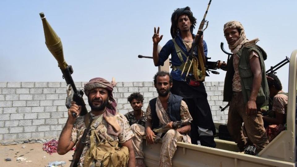   عاجل| مقتل 22 حوثيًا في اشتباكات مع الجيش اليمني بالحديدة