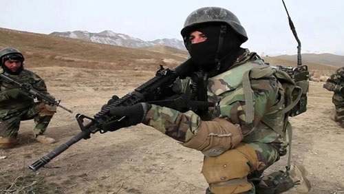   مقتل 10 مسلحين إثر مداهمة القوات الأفغانية وكرا عسكريا لطالبان