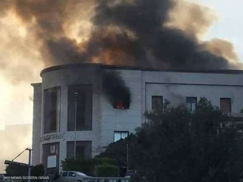   فى هجوم إنتحارى على الخارجية الليبية 3 ضحايا من أفراد الأمن