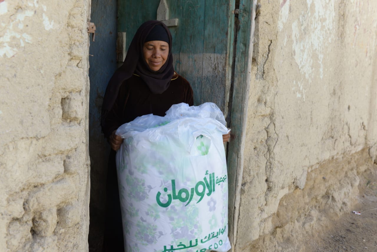   بالصور|| أورمان كفر الشيخ توزع  6 آلاف بطانية ولحاف ضمن حملتها السنوية