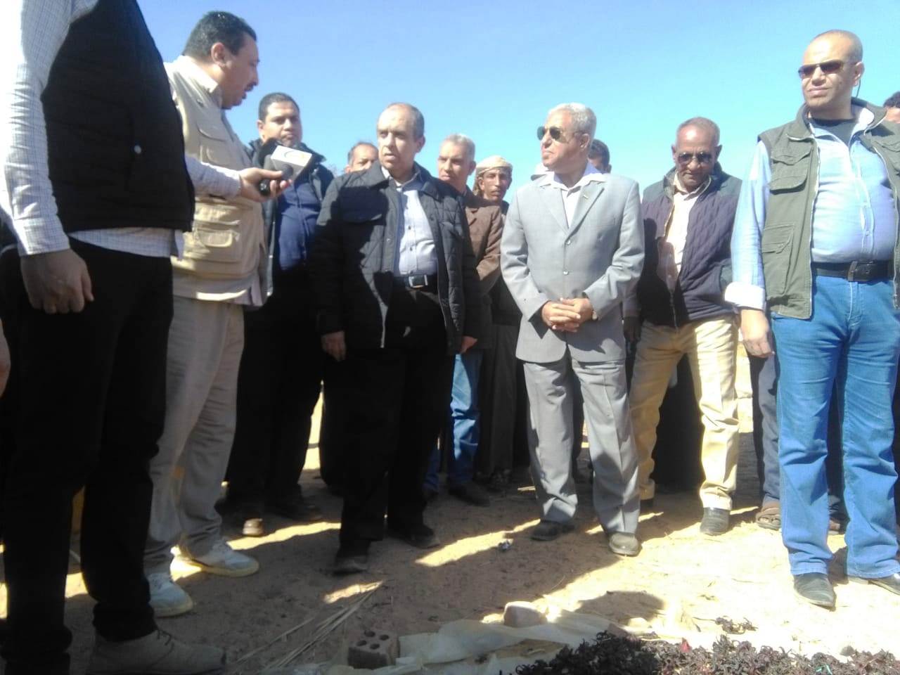   وزير الزراعة يضع حجر أساس المعمل الفرعى لمعهد بحوث الصحة الحيوانية بمدينة أسوان