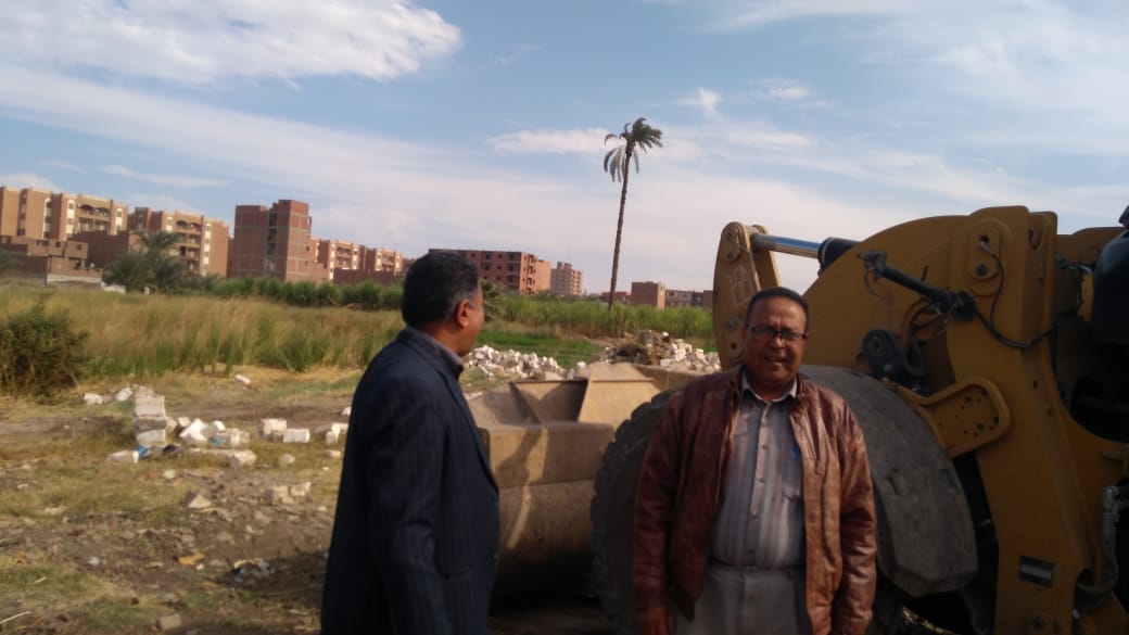   إزالة 45 حالة تعدٍ على الأراضى الزراعية بمدينة نجع حمادي