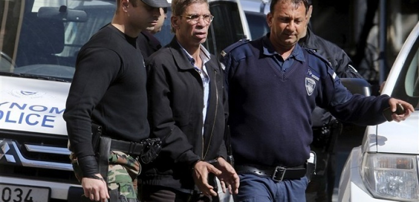   النائب العام يحيل المتهم باختطاف طائرة مصر للطيران إلى المحاكمة الجنائية