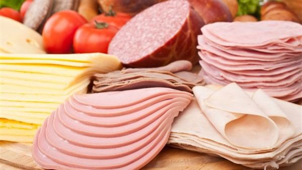   شاهد | القومي للبحوث يحذر: اللحوم المصنعة تسبب السرطان