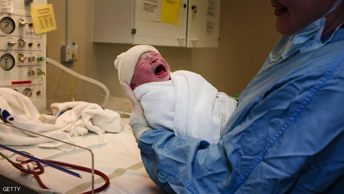   لأول مرة.. ولادة طفل من رحم امرأة متوفية