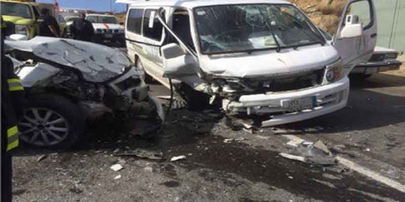   إصابة 22 مواطن في حادث تصادم سيارة نقل وملاكي بالصحراوي الشرقي بالمنيا